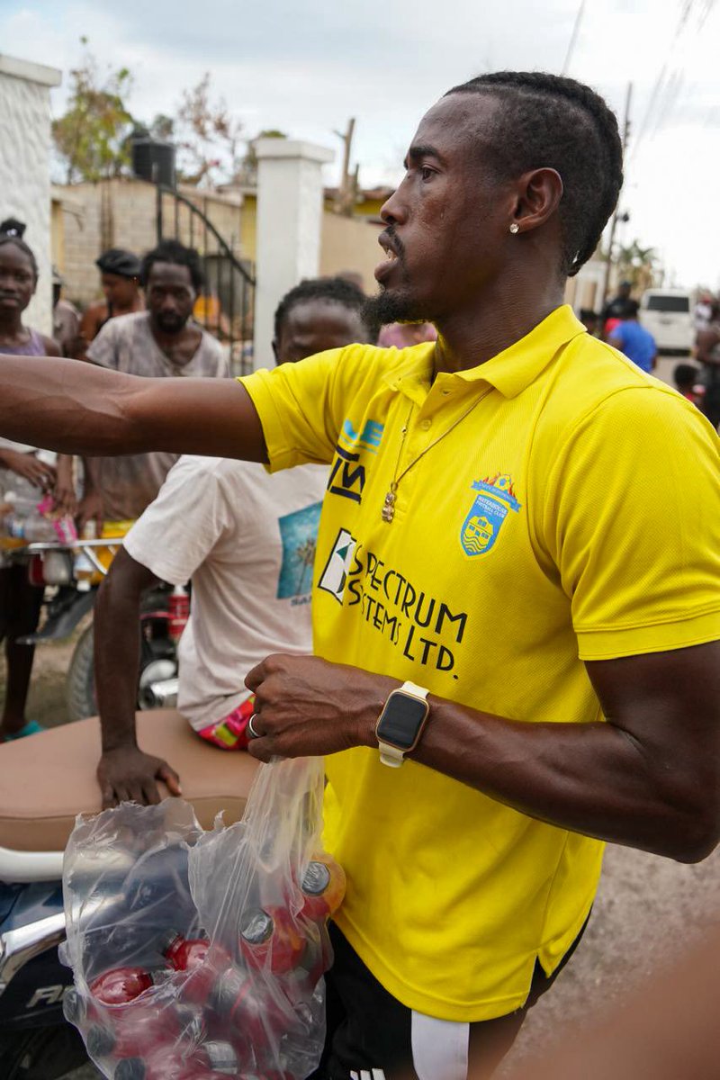 iamwaterhousefc's tweet image. Together, we are stronger. 🩵🔥🏡

On Wednesday, the Waterhouse FC family did their Fyah House Cares Relief Project – Operation: Unity is Strength to support communities in Westmoreland. 🙏🏽💛🔥🏡

#UnityIsStrength #FyahHouseCares #WaterhouseFC
