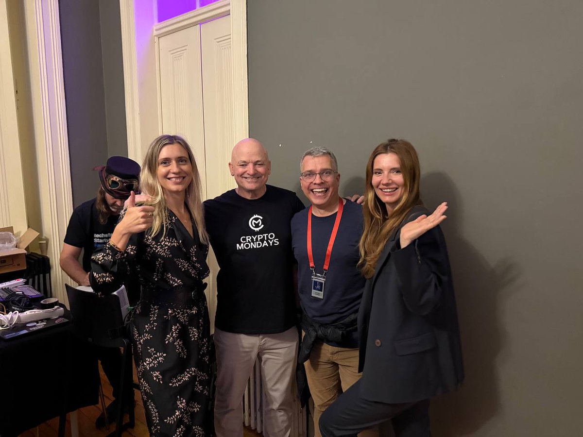 Crypt0Mondays's tweet photo. Web3 &amp; AI in the Palace during Portugal Tech Week and Web Summit in Lisbon with @loukerner and Brittany Kaiser @OwnYourDataNow was a great success!  Well done @IreneKonova and @atarova 👏💃 🇵🇹 https://t.co/9tul2ZJZP0