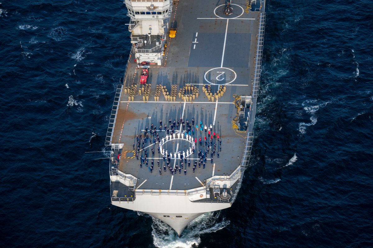 MarineNationale's tweet image. C’était cette semaine⚓
🔹 #Entraînement Tir réussi pour la FANU avec un missile stratégique ASMPA-R
🔹#JNR2025 Cérémonie à l’Arc de Triomphe avec + de 200 réservistes
🔹#Armistice Sur mer comme à terre, les marins ont joué un rôle déterminant
🔹#GANo 8ème édition avec un PHA 🇫🇷