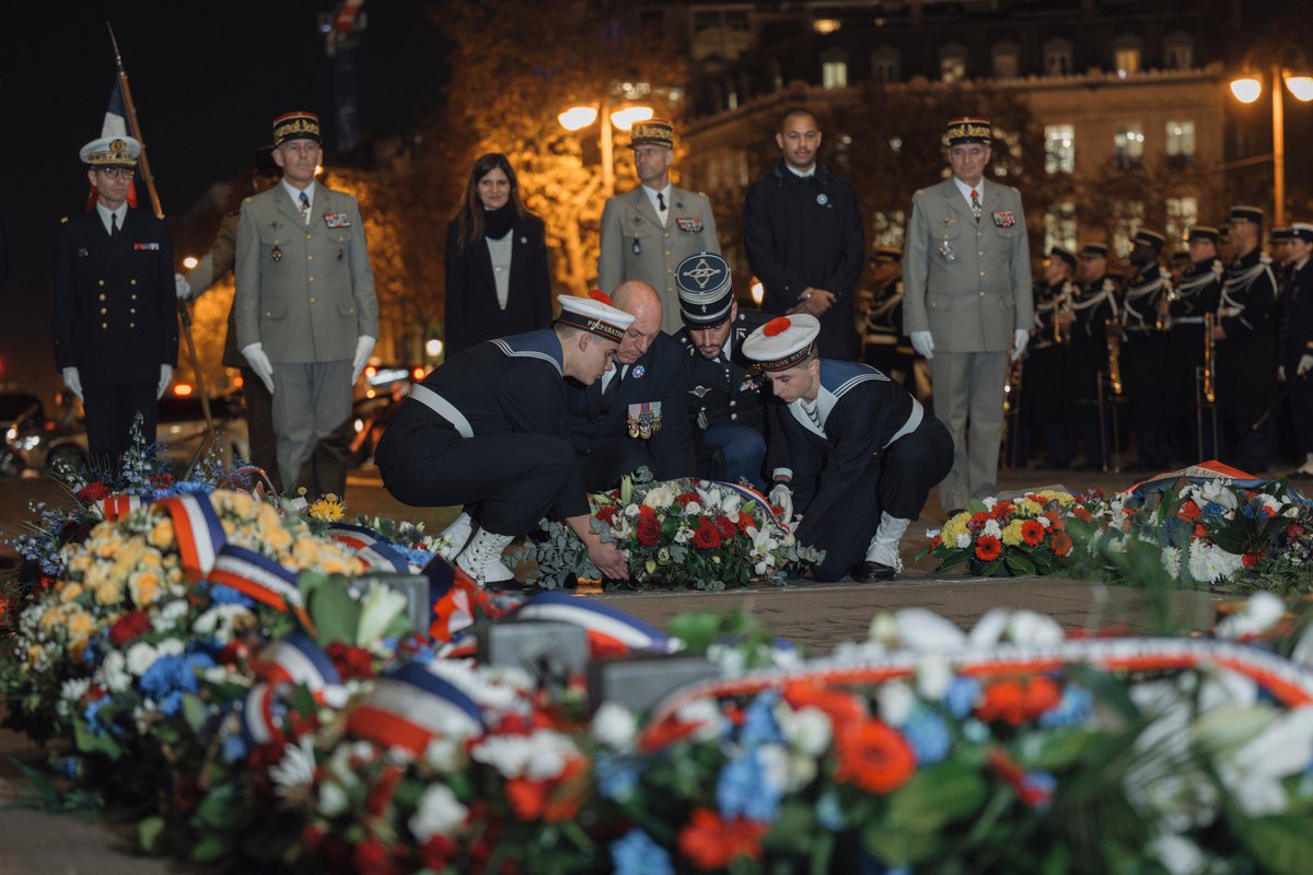 MarineNationale's tweet image. C’était cette semaine⚓
🔹 #Entraînement Tir réussi pour la FANU avec un missile stratégique ASMPA-R
🔹#JNR2025 Cérémonie à l’Arc de Triomphe avec + de 200 réservistes
🔹#Armistice Sur mer comme à terre, les marins ont joué un rôle déterminant
🔹#GANo 8ème édition avec un PHA 🇫🇷