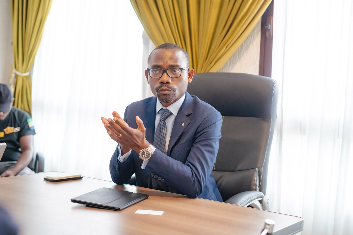 Ministère de l'Environnement et du Climat tweet media