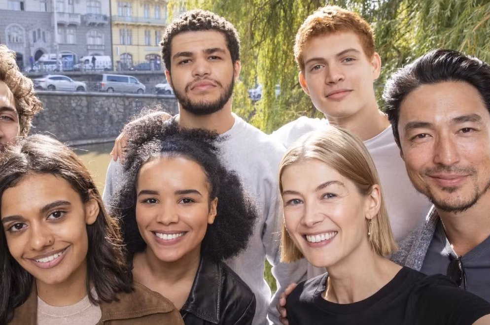 Yorley_leandro's tweet photo. I need them back, I need them back, I need them back, I need them back 😭😭😭😭sign: https://t.co/UTiNXlNwiy

#savewot #thewheeloftime #renewwot #twot #RosamundPike #joshastradowski https://t.co/1tKMfoEkvE