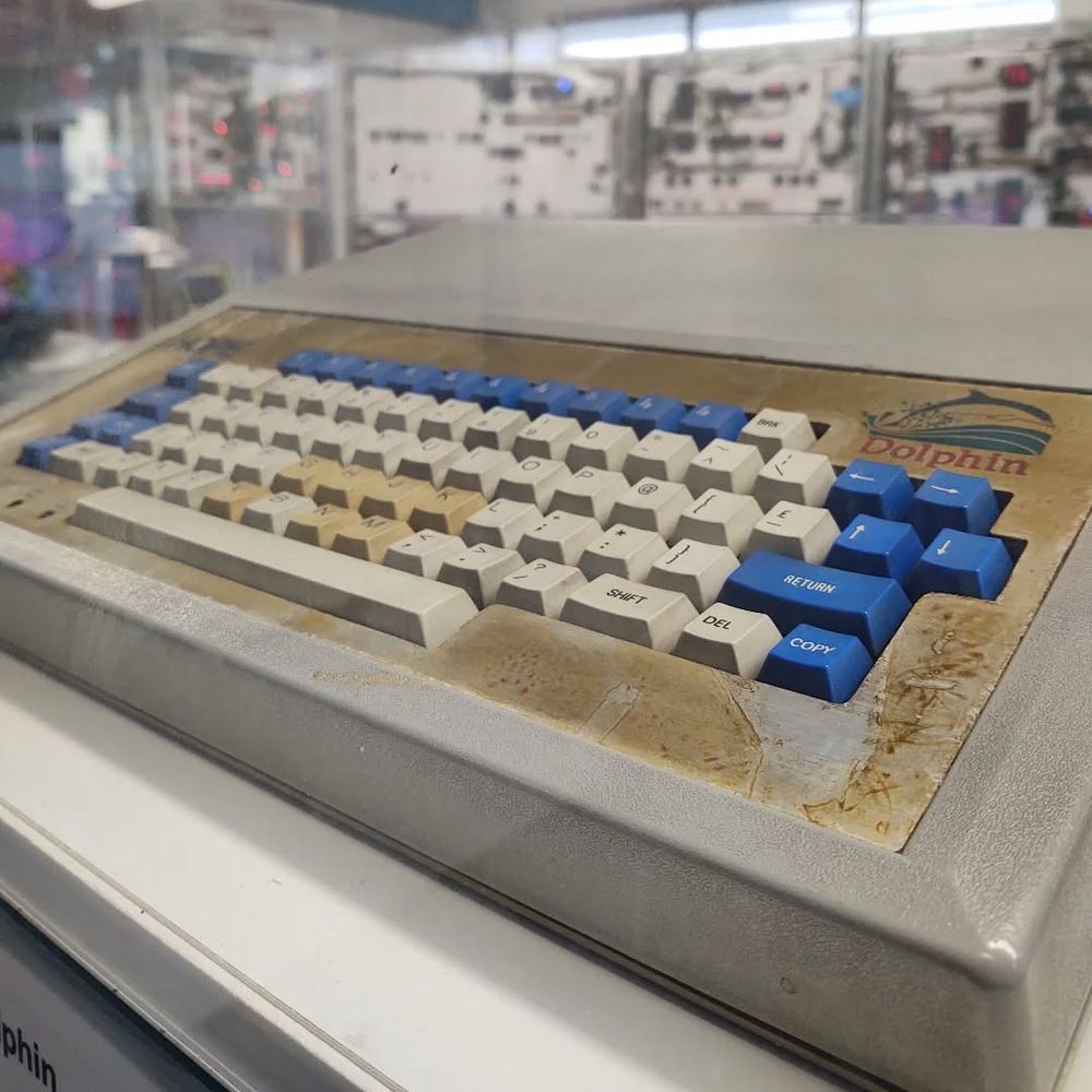 nostalnerd's tweet image. A BBC Micro… that wasn’t a BBC Micro? Meet The Dolphin. Built by Cumana in the mid-1980s, it offered the same feel and compatibility, without the price.