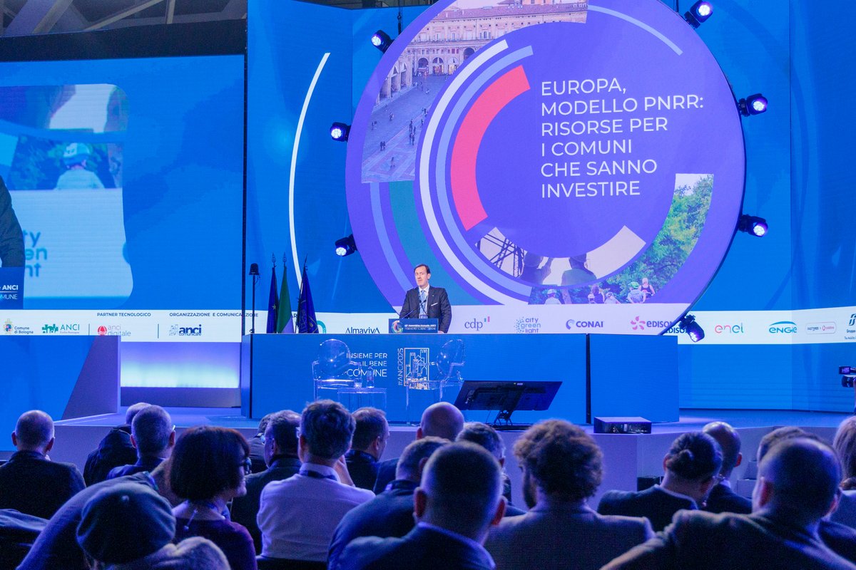 AceaGruppo's tweet image. In occasione della 42ª Assemblea Annuale ANCI, il nostro Amministratore Delegato e Direttore Generale Fabrizio Palermo è intervenuto al panel “Europa, modello PNRR: risorse per i Comuni che sanno investire”, sottolineando come la transizione idrica sia una leva strategica per lo…