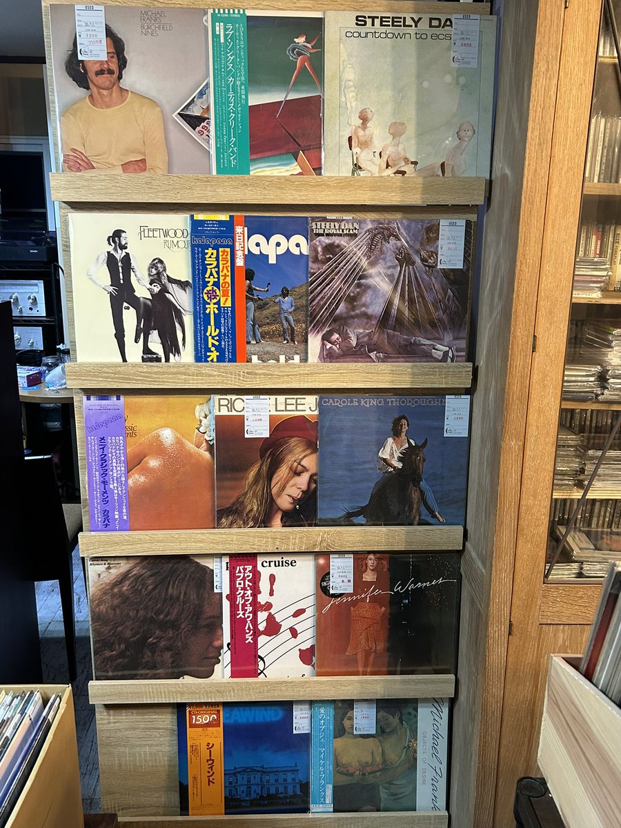 🌟11/15（土曜）OPEN 13時から20時迄 🌟11/16（日曜）近隣でマラソン