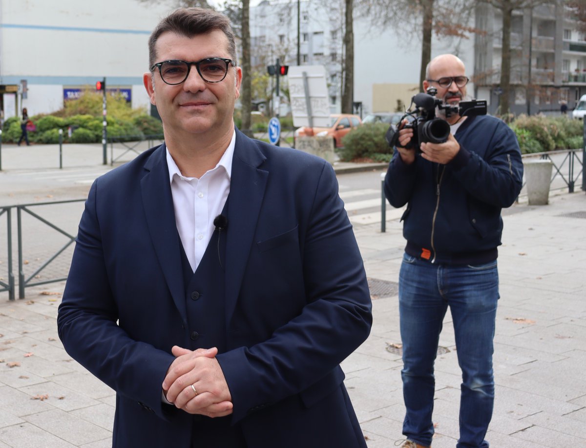 RAutrement's tweet image. #Rennes2026 #Municipales2026 #CharlesCompagnon #Sécurité #Écologie #PolitiqueLocale #VivreRennes Charles Compagnon officialise sa candidature à Rennes : « Je suis un Rennais. Mon parti, c’est Rennes. » rennes-infos-autrement.fr/charles-compag…