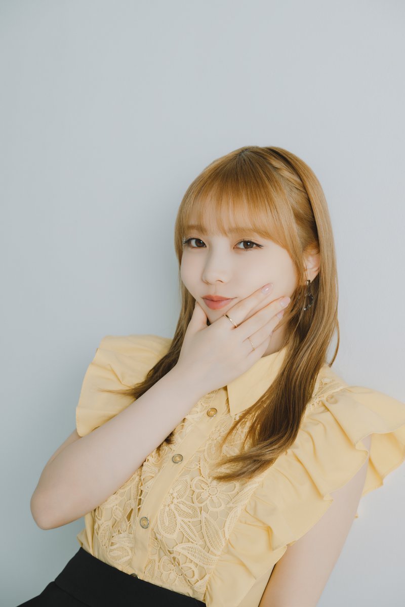 GoodsPress's tweet image. ＼絶賛発売中‼️／
GoodsPress 12月号

「秋の夜長をDO過ごす？おうちエンタメのススメ」の
スペシャルインタビューにご登場いただいた
与田祐希さんの誌面未使用カットをお届けします✨️

📚インタビューの詳細は『GoodsPress 12月号』をチェック！
🔗 amzn.asia/d/hDlx56M…