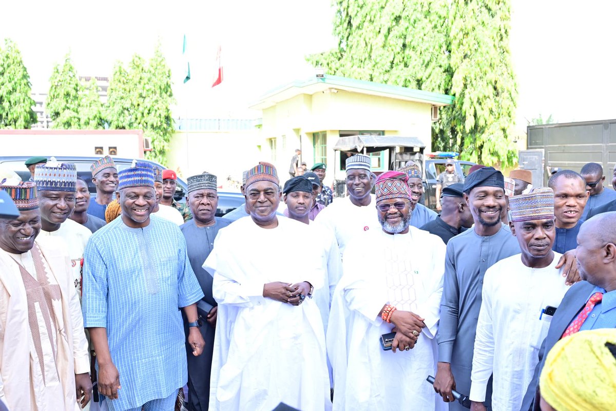 Mahmud Isa Yola tweet media