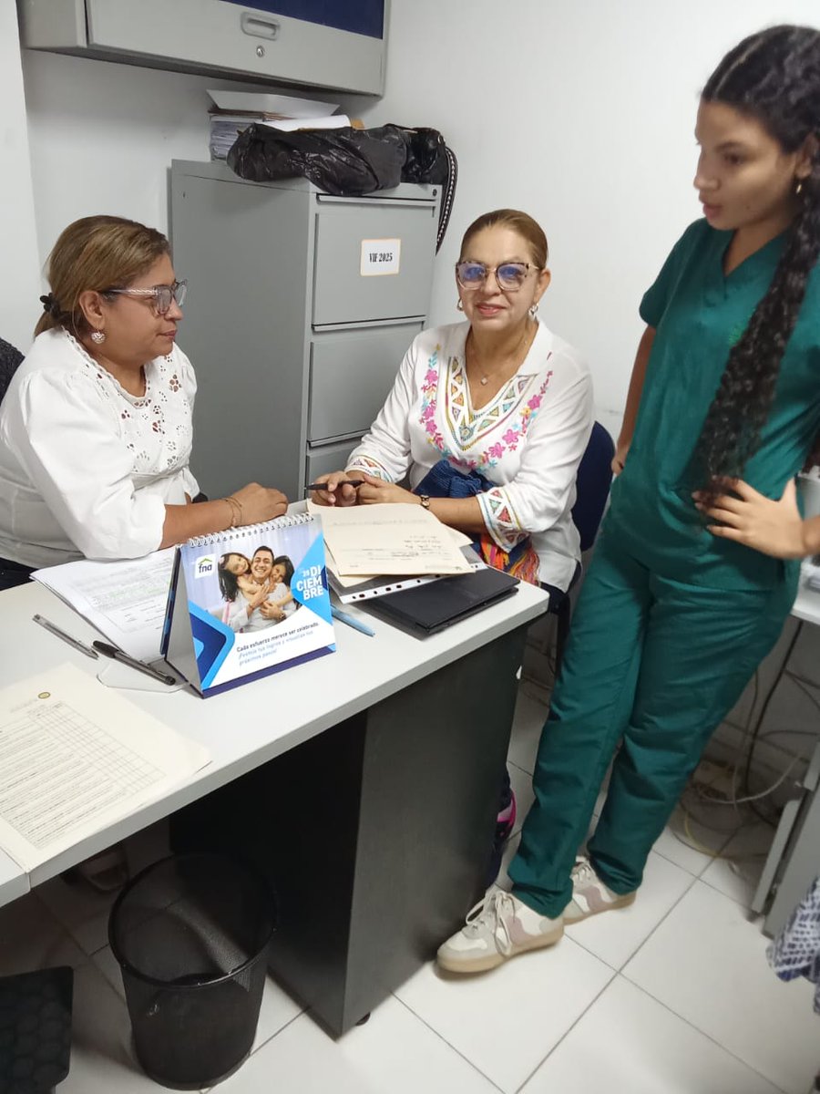 En la Comisaría de Familia de Santo Tomás acompañamos la evaluación de estudiantes de Trabajo Social, destacando su compromiso con la atención a las familias y la promoción de derechos.
Este proceso fortalece sus competencias y aporta al bienestar comunitario. 🤝📚 <a href="/unisimon/">Unisimón</a>