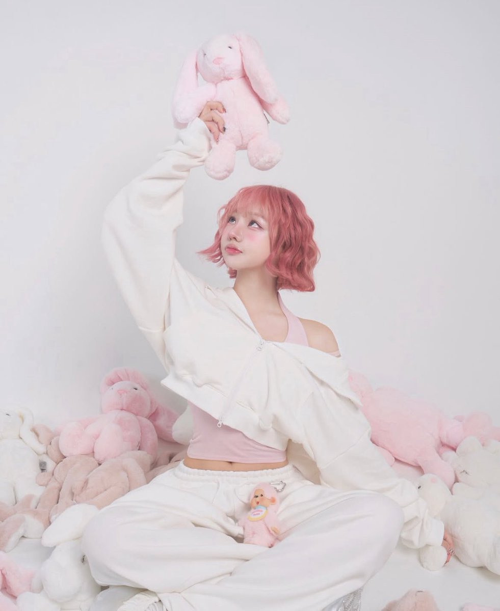 ★ .𝐍𝐀𝐍𝐀'𝐒 𝐏𝐎𝐒𝐓. ★
ೃ⁀➷ - @/K_R↴

                              ✎ ˗ˏˋ 🐇 ´ˎ˗

🤍..