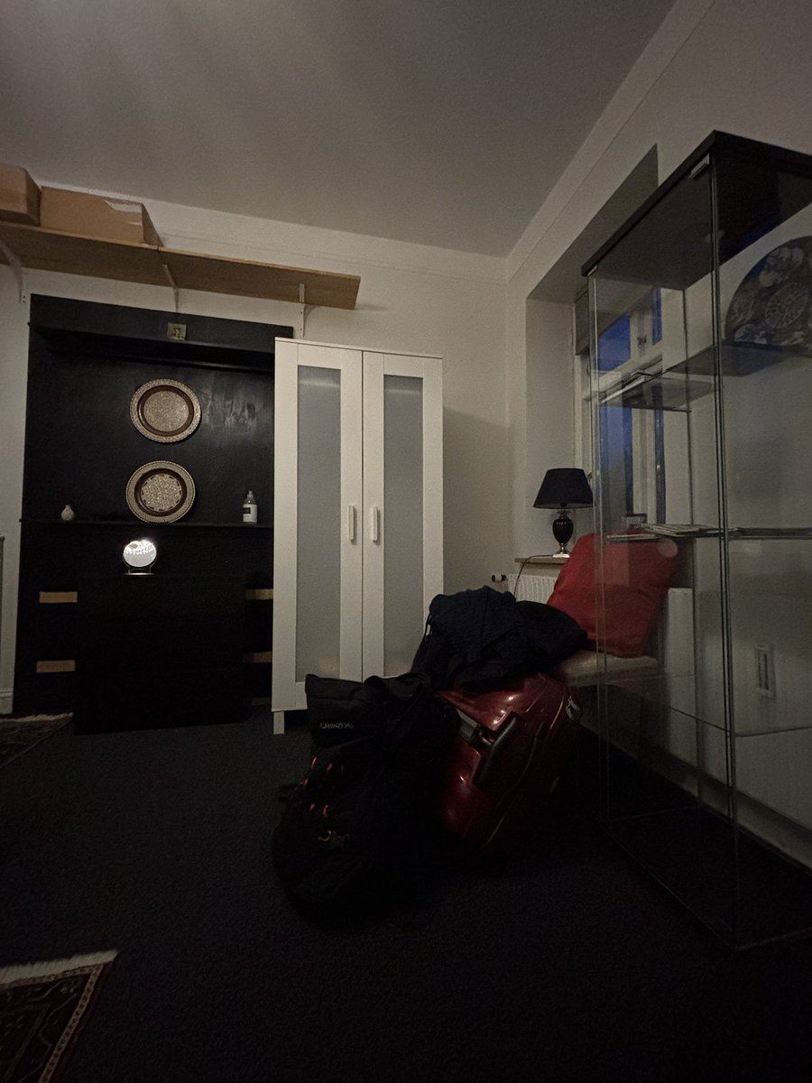 オーフスの宿に着いた。ここは1月に10日ほど泊まってて、ここでポスドク契約延長の電話うけて手続きしたので思い出深い。
そして、前に繋げたからWi-Fiすぐ繋がる