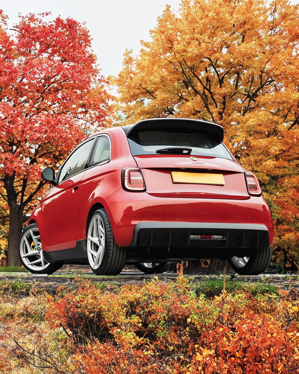 ProjectKahn's tweet image. For Sale: Fiat 500e – Designio by KAHN®
Price: £21,999.00

Year: 2024
Mileage: 6,303
Engine: Electric

Exterior: Red
Interior: Light Tan 3D Modular Soft Leather

The above Designio by KAHN® Conversion has a value of £10,000

#Fiat500e #DesignioByKAHN #KahnDesign #Type52Wheels