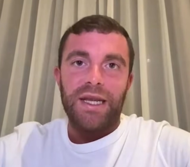 futbolarena's tweet image. SON DAKİKA - Fabrizio Romano: &quot;Neymar ara transfer döneminde serbest bir oyuncu olarak Santos&apos;tan ayrılabilir. Bu sebeple bazı kulüpler durumunu sormak için çalışmalara başladı. (Youtube)