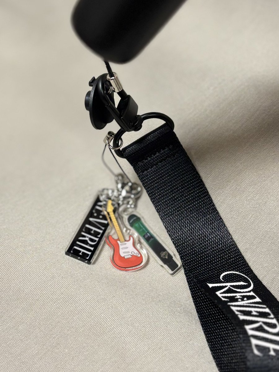 ジェジュン ストラップ ジェジュン♪ #REVERIE_JAPAN のグッズ ペンライトストラップを こんな