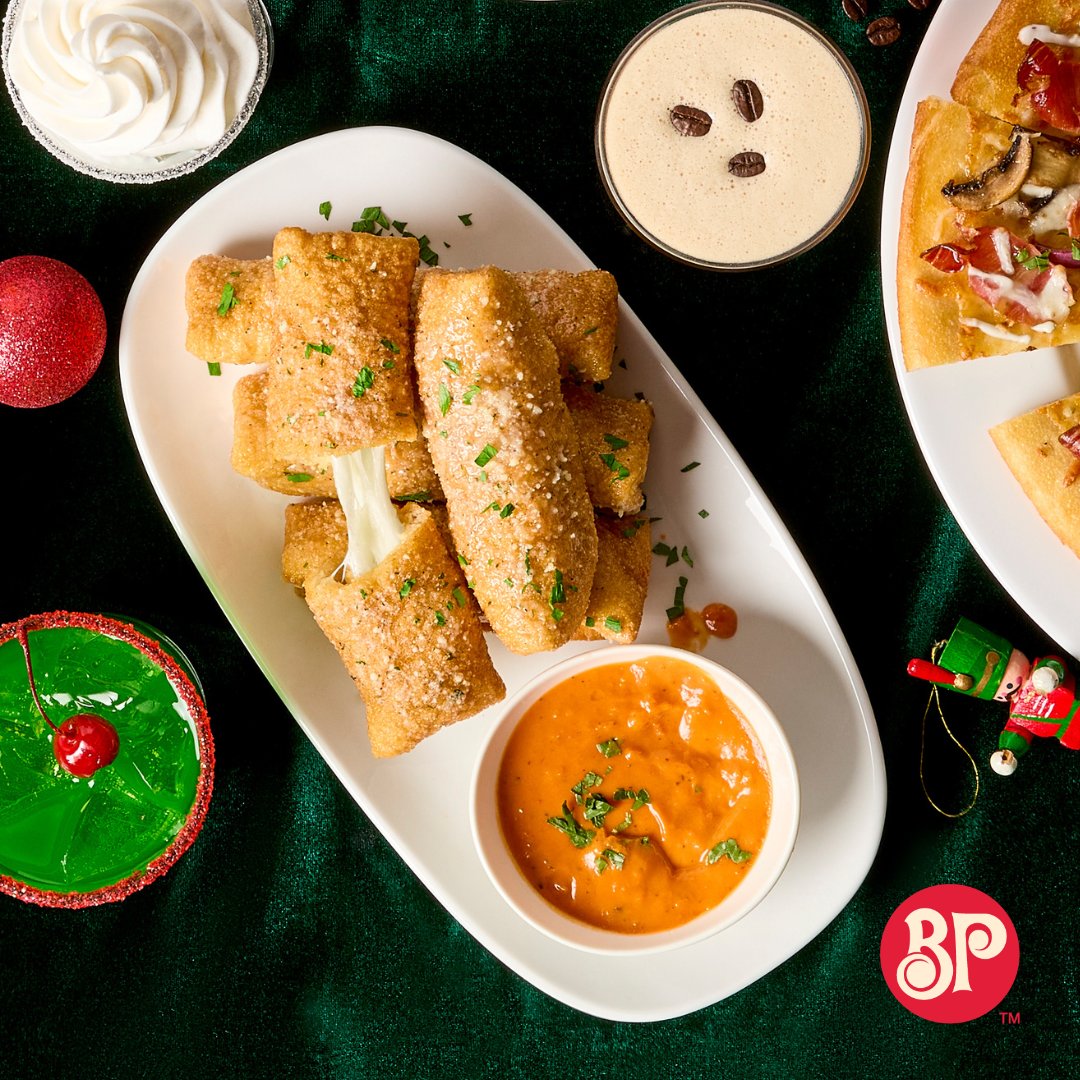 NEW Stuffed Crust Mozza Sticks with cheese pulls so long, they might just wrap your gifts for you. 🎁🧀 

#BostonPizza #MozzaSticks #Cheese