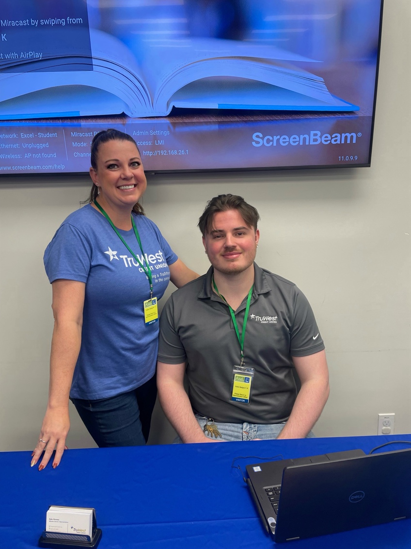 TruWestCU's tweet image. This past week we were honored to host a #BiteofReality and several workshops for  @Mission2Transition and @TheExcelCenter Arizona. It's always a wonderful feeling knowing that we can have an impact on creating brighter financial futures!

#FinLit #TeachKidsMoney #TruWestCU