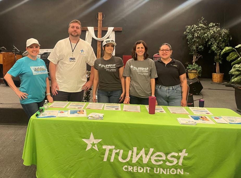 TruWestCU's tweet image. This past week we were honored to host a #BiteofReality and several workshops for  @Mission2Transition and @TheExcelCenter Arizona. It's always a wonderful feeling knowing that we can have an impact on creating brighter financial futures!

#FinLit #TeachKidsMoney #TruWestCU