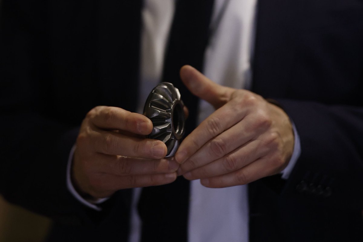 sbastien_martin's tweet image. La reprise d’#AMIS par le Groupe Le Goff-CMW est un signal positif et donne un nouvel élan au site. J’ai tenu à dire aux salariés que l’État restera présent, engagé, et à leur côté pour construire un avenir stable et serein. On avance, ensemble. @Prefet03