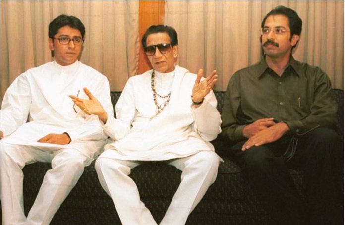 riskyyadav41's tweet image. बिहार चुनाव के बाद आज मेरी नजरों में ठाकरे परिवार की इज्जत बढ़ गई राज ठाकरे भाई आगे भी ध्यान रखना।😉

#BiharElection2025 #BiharPolitics