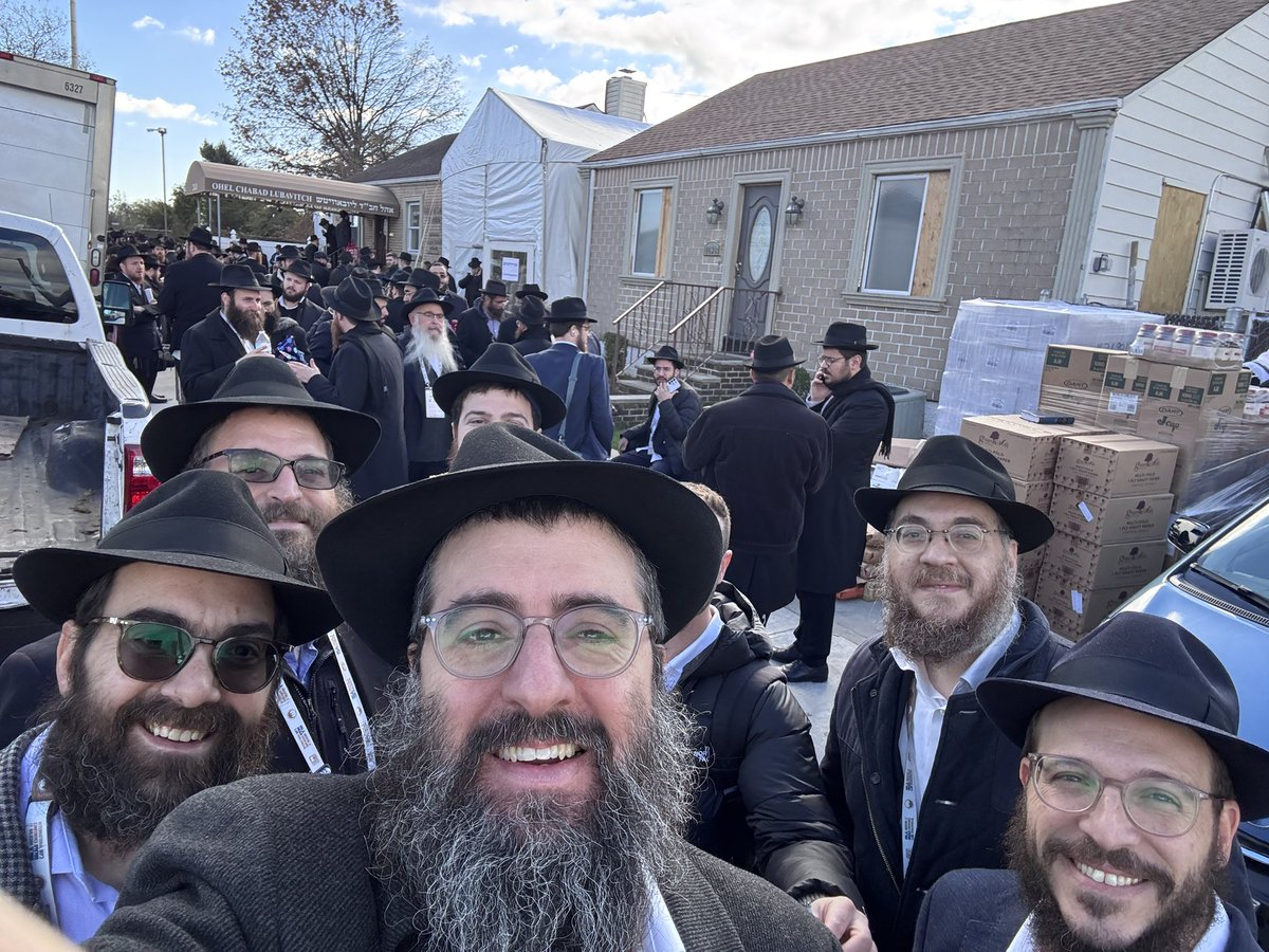 Cuando nos anulamos hay union. Cuando hay union hay broje. By <a href="/pinchegorro/">Eli Levy</a>