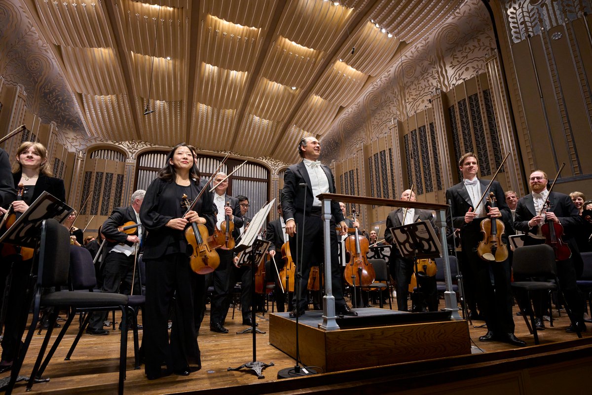 Mahler’s Symphony No. 6 roared through Severance, hammer blows and all. The program opened with the U.S. premiere of Geoffrey Gordon’s “Mad Song,” featuring Cleveland Orchestra Solo English Horn Robert Walters, and was led by Tugan Sokhiev in his Cleveland Orchestra debut.
