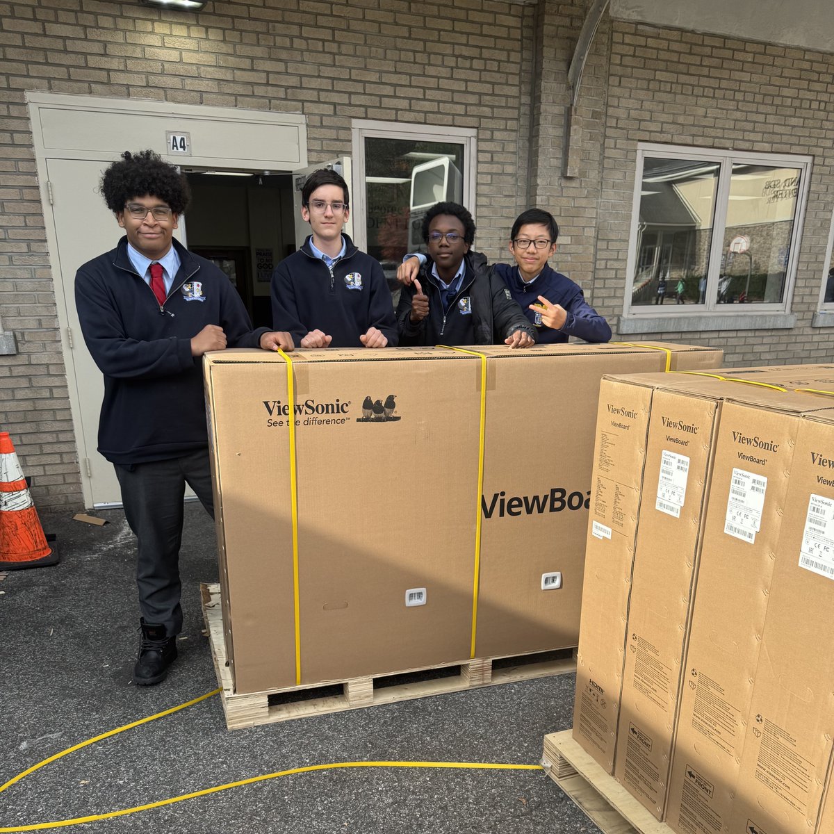 Last week, we received 18 brand-new ViewSonic Interactive Boards that will soon be installed in our classrooms. These cutting-edge tools will enhance teaching and learning, making lessons more engaging, effective, and efficient. 📚