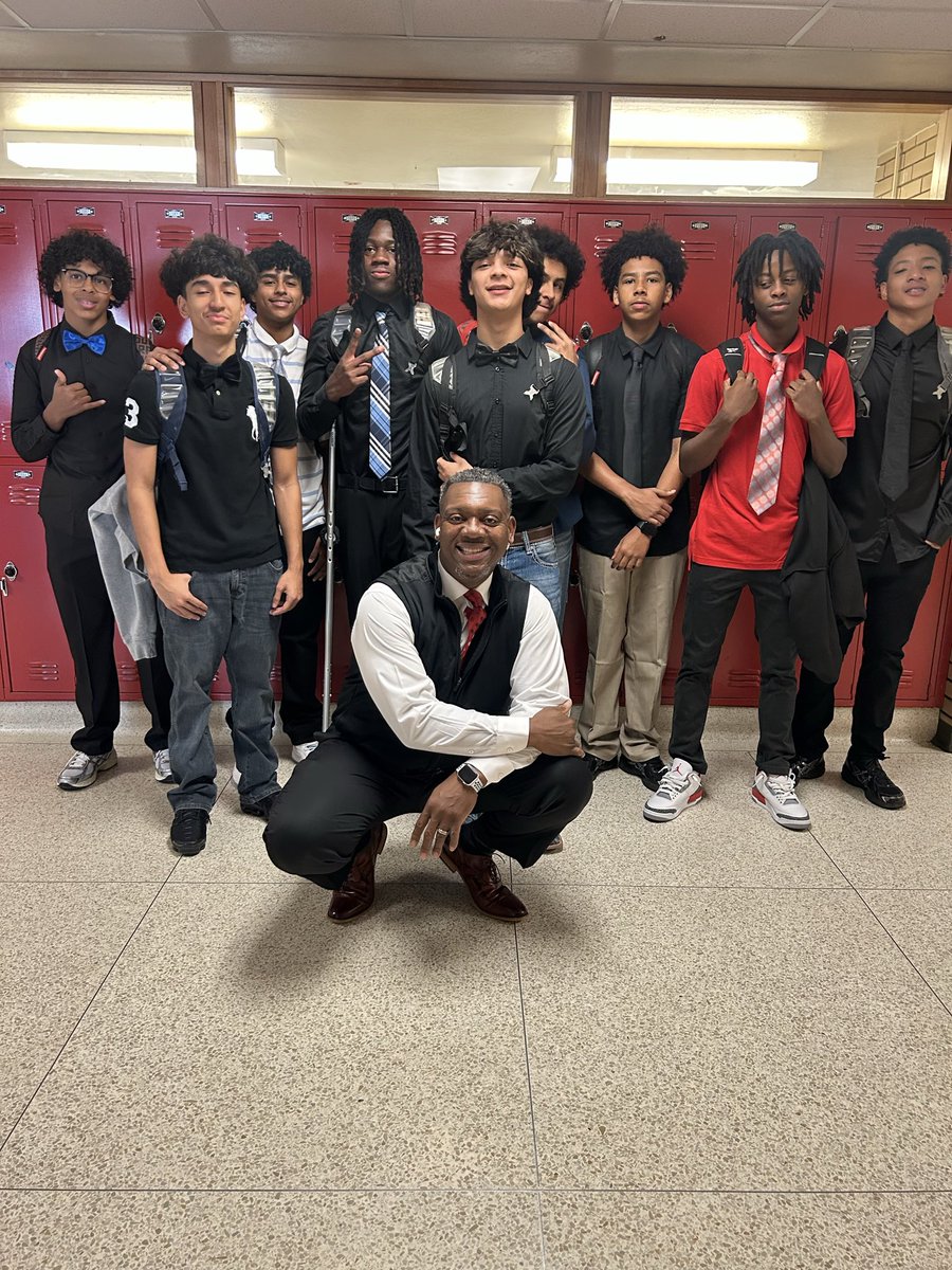 Coach T.Williams tweet media
