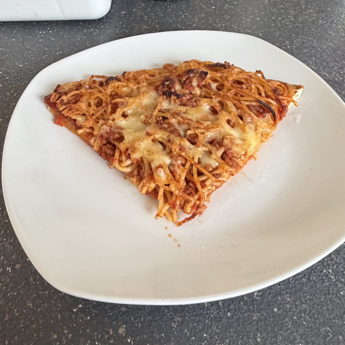 Carl_m101's tweet image. Just spent 0.00021 BTC for this pizza.

Who wants a piece?