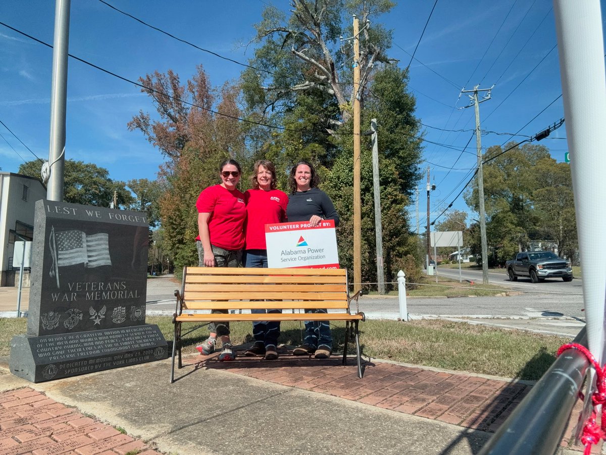 ALPowerFdn's tweet image. Gratitude through action. Members of the Alabama Power Service Organization celebrated #VeteransDay with service projects that honor and support veterans across the state 🇺🇸 #PowerofGood