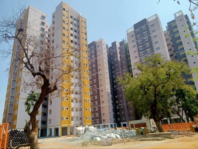 trichyinfraa's tweet image. #Trichy growing taller! two more high rise flats added to city. Still 3 to 5 high rise flats on various stages of approvals, apart from this few high rise hotels, hospitals are also u/c.