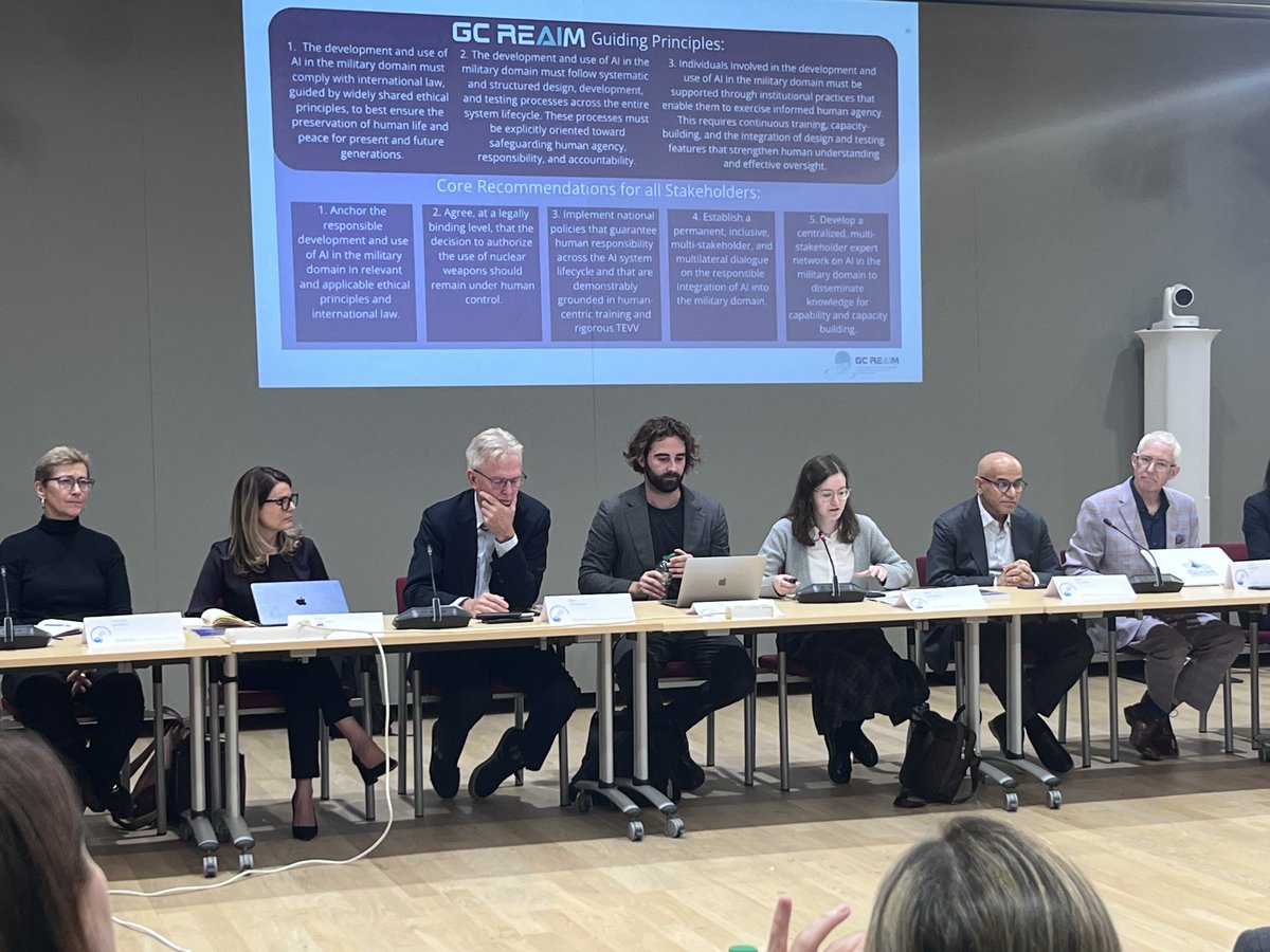 inria_chile's tweet image. 📍París 🇫🇷 | En el @ParisPeaceForum  #PPF2025, participamos en el evento“From disruptive code to restrained conflict”, dónde se abordó el impacto de las tecnologías digitales y la #IA en los conflictos y los retos en derecho internacional y protección de civiles que genera.