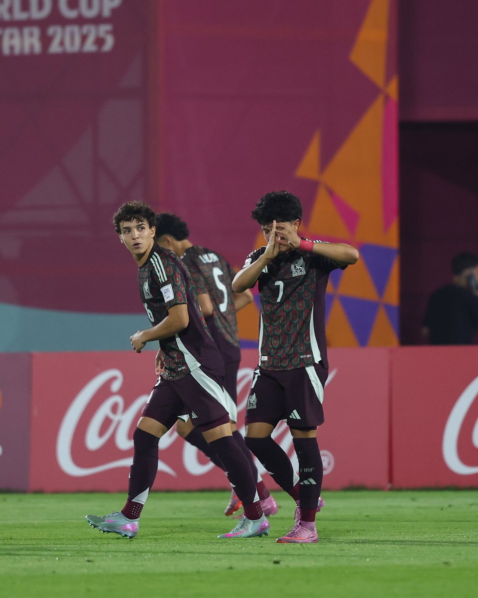 miseleccionmxEN's tweet photo. #U17 | The man of the brace. 🪄

L U I S  G A M B O A. ⚽️⚽️

#ProyectoSelecciones https://t.co/rGyQoxLuQD