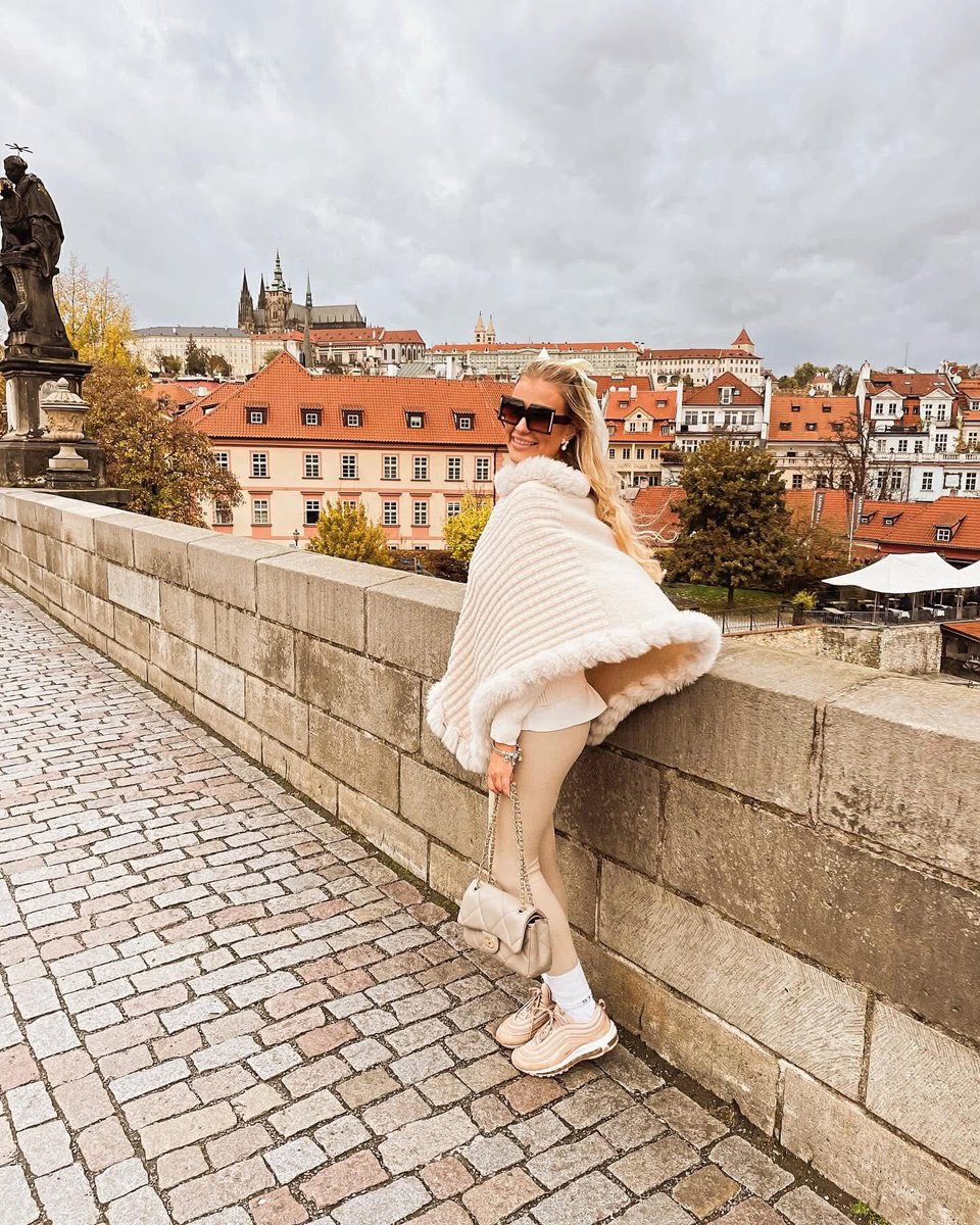 2 years ago I was in Prague 😭😭😭