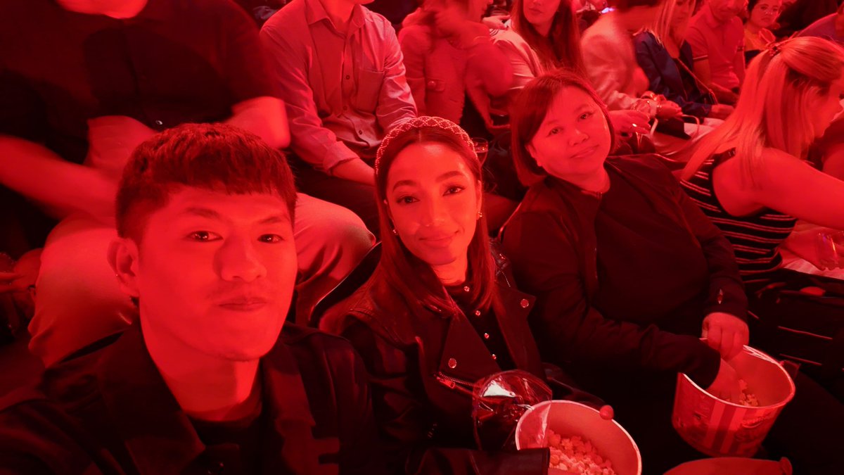 JeffPablico's tweet photo. #MyDearestJona
1/2
Happiest birthday ate @MsJ0NA 
Ever since pinoy pop superstar, ikaw lang talaga ang nasa top ng pinaka hinahangahan kong singer sa pilipinas maybe even the entire world! I think I’m lucky to be able to meet you at makadaupang palad numerous times https://t.co/MMWszsGoJ9