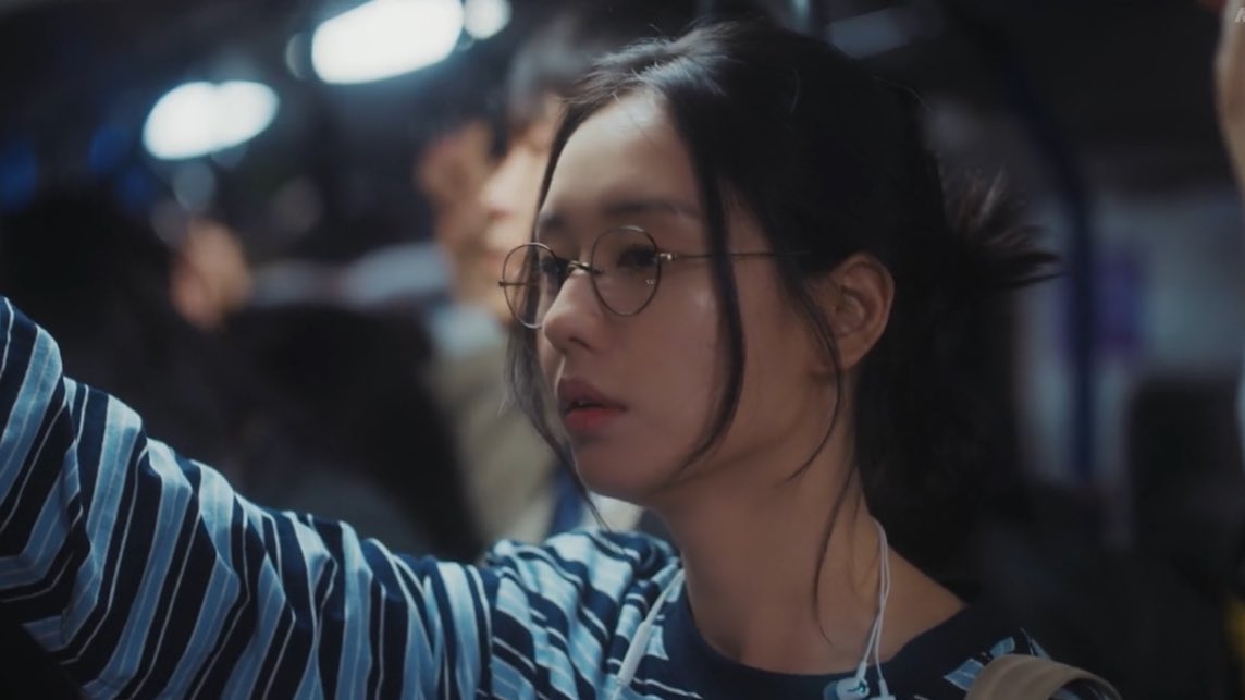 writtenbysaints's tweet image. some people are really living each day on the bare minimum of hope, yet they still get judged for not being more. as if staying alive isn’t already an act of strength. that’s why i love kdramas, they reflect the wounds some are too ashamed even to speak about #dynamitekiss.