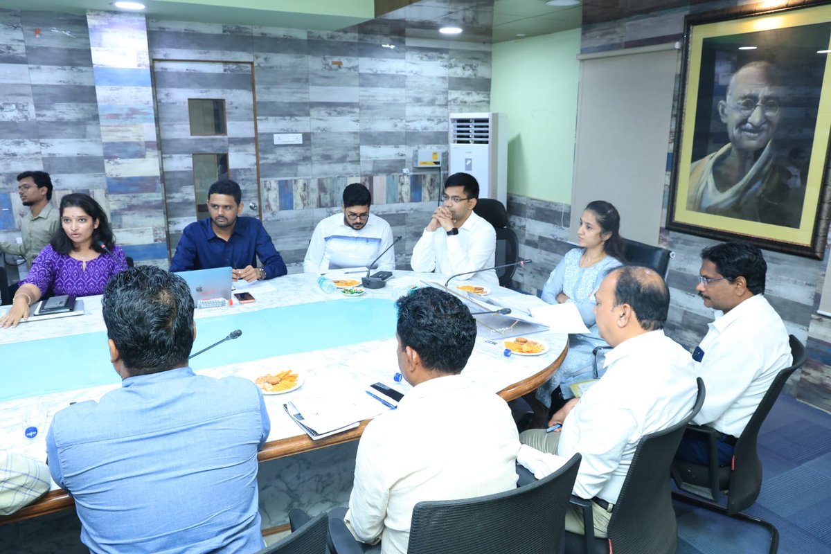 Ganjam_Admin's tweet image. ଆଜି ଶିଳ୍ପ ବିଭାଗର ଶିଳ୍ପ ନିର୍ଦ୍ଦେଶିକାଙ୍କ ଅଧ୍ୟକ୍ଷତାରେ ଜିଲ୍ଲା ବ୍ୟବସାୟ ସୁଧାର କାର୍ଯ୍ୟଯୋଜନା (DBRAP)–୨୦୨୫-୨୬ ବିଷୟରେ କର୍ମଶାଳା ଆୟୋଜିତ ହୋଇଥିଲା। ଏଥିରେ ଗଞ୍ଜାମ ଜିଲ୍ଲାପାଳଙ୍କ ସହ ସମ୍ପୃକ୍ତ ବିଭାଗୀୟ ଅଧିକାରୀମାନେ ଉପସ୍ଥିତ ଥିଲେ।
@CMO_Odisha 
@IPR_Odisha 
@FdOdisha