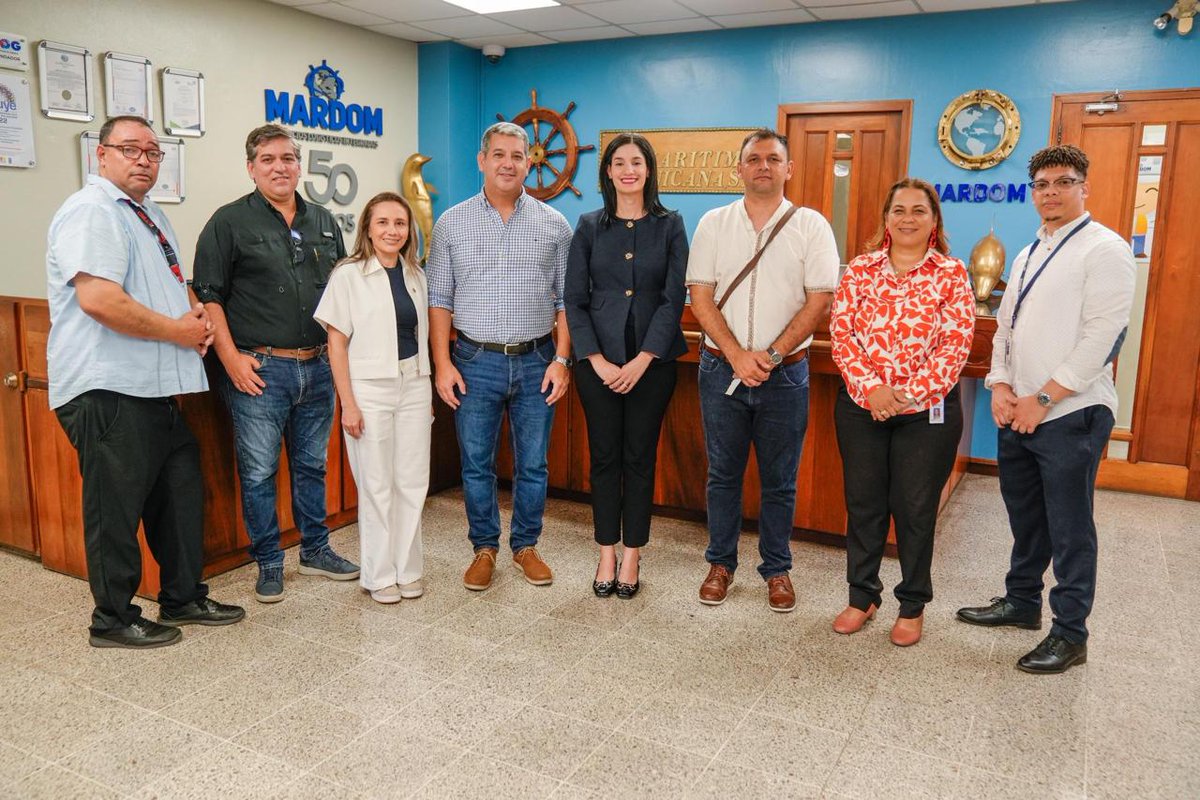 UIP_py's tweet image. 🗣️ “La formación dual es una estrategia comprobada que eleva la empleabilidad y responde de manera directa a las necesidades del sector productivo; por eso es clave seguir perfeccionando su aplicación en el país”, señaló Espínola. 

#UIP #FormacionDual #Paraguay