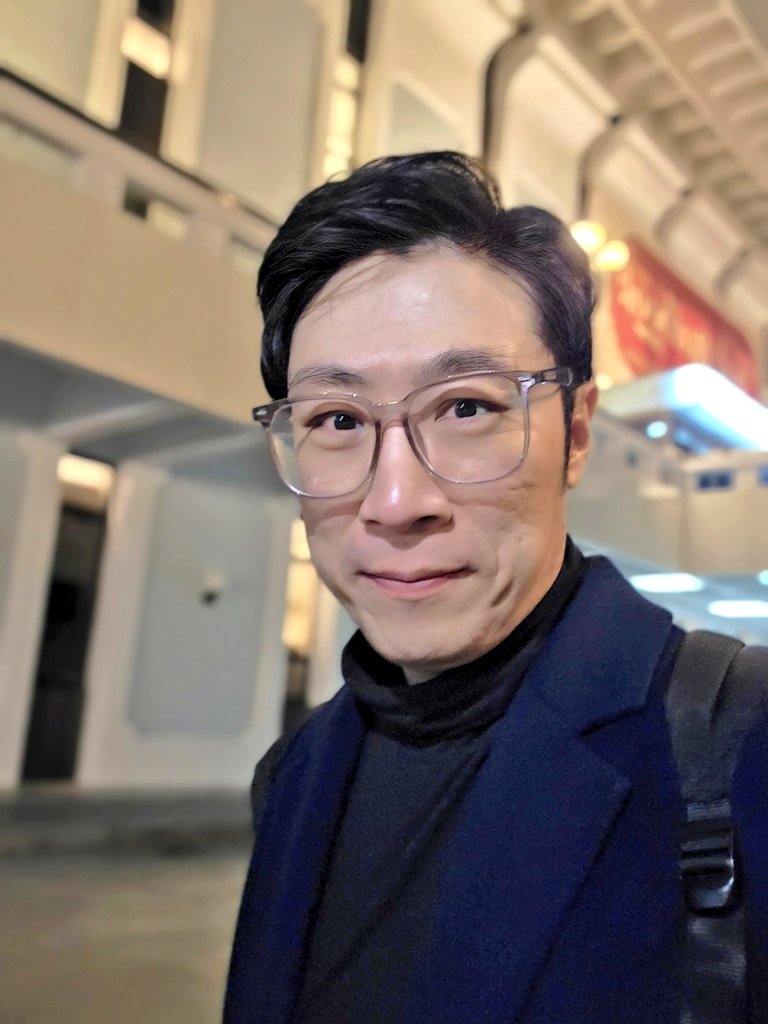 Club_Bigbeller's tweet image. 251114 레드북 커튼콜, 뮤좌와 로렐라이의 우정을 응원하며, 뮤좌친구들 좋은 밤 되세요ㅠㅠ 저는 보는 내내 힘 꽉 줬던 눈에 힘 풀러 갈게요.. 아 이번시즌 뮤좌 너무 강력해... 아... 크리티컬... 근데 왜 본체는 이렇게 핸섬 그 자체... 하아... 지옥과 천국이 공존하는 그는 빅벨..크으...