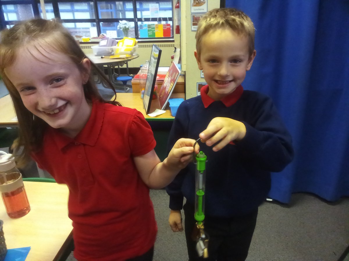 WBJYear3's tweet image. Y3 Science - investigating and measuring forces using newton meters. @WBJJuniorSchool #wbjsscience