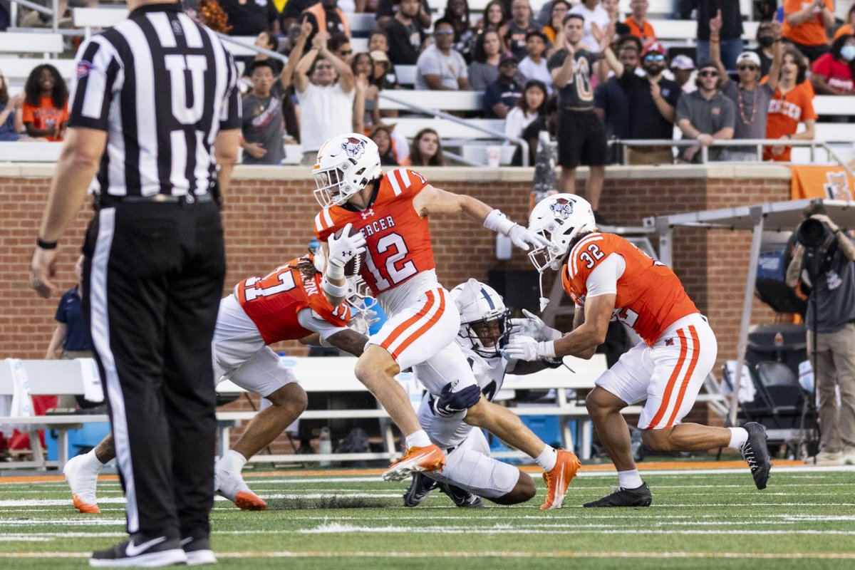 TrentenBarnett_'s tweet photo. Thank You @MercerFootball for the game day invite vs Chattanooga this Saturday! #WinOverMe
@CoachBrown24 @Coach_Chaffee @CoachJones_25 @CoachAdamHolley @GrantMyers44 @hopo125 @CHSRecruits @RustyMansell_ https://t.co/dg4Sn1xYXI