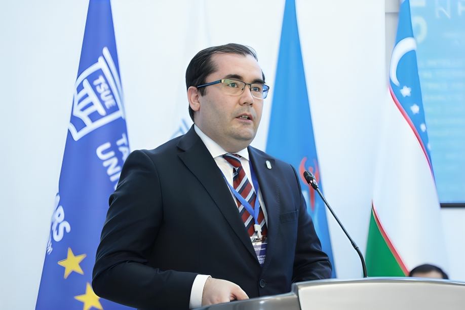 #CentralAsia as a Strategic Actor: Reconfiguring the C5+1 Partnership for a New Geopolitical Era.

By Eldor Tulyakov <a href="/Tulyakov/">Eldor Tulyakov</a>, Executive Director, Development Strategy Centre of Uzbekistan <a href="/DSC_UZB/">Development Strategy Center</a> 

🔗 diplomatic-world-institute.com/en/central-asi…