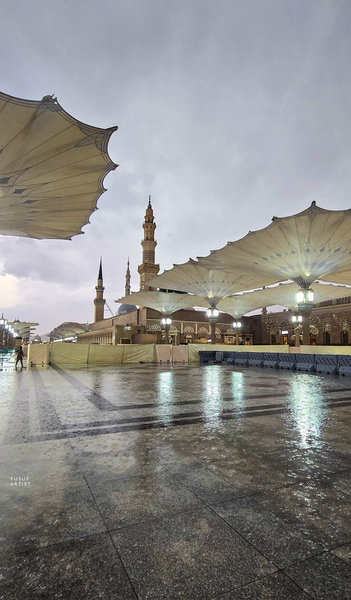 المدينه المنورة وقت المطر 🤍