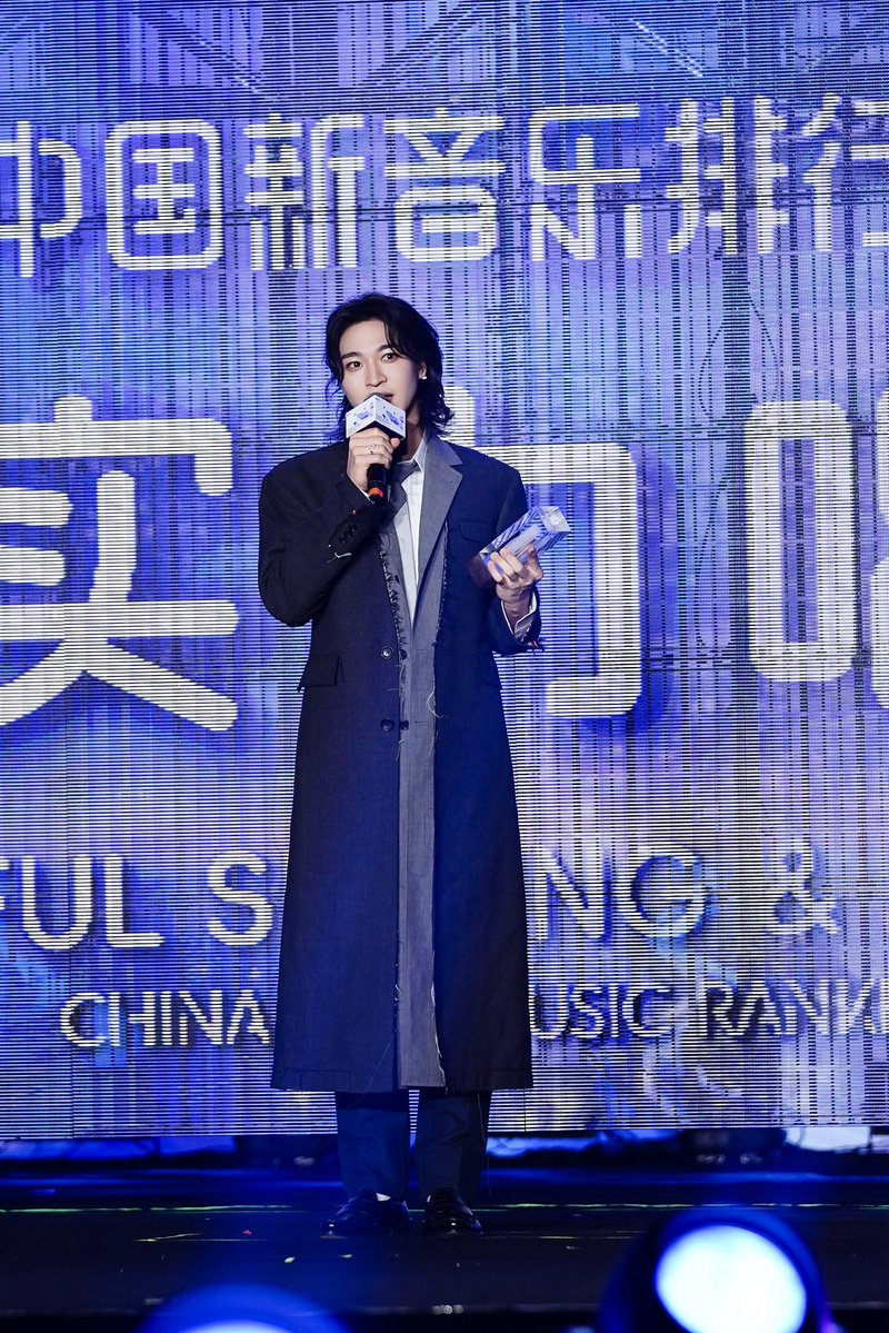 santa_zanduo's tweet image. アジア実力トップダンスシンガー賞🏆
を頂きました✨🙏

まだまだ頑張り続けます！
Asia's Best All-Round Performer Award　🏆🙏
Thank you 

CHINA NEW MUSIC RANKING AWARDS CEREMONY