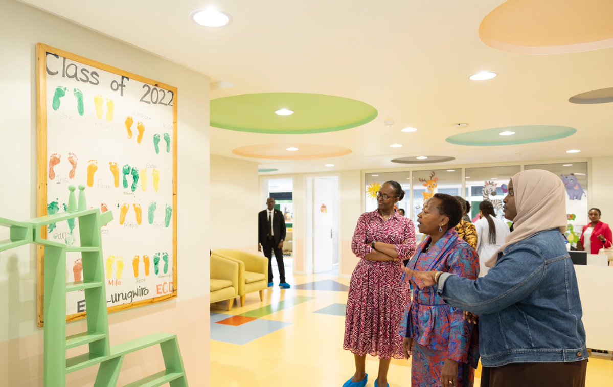 Earlier today, First Lady Mrs. Jeannette Kagame welcomed First Lady of Kenya, Mrs. Rachel Ruto <a href="/MamaRachelRuto/">Mama Rachel Ruto, EGH</a> to the <a href="/Imbuto/">Imbuto Foundation</a> Foundation offices for a presentation on the Foundation’s interventions in Health, Education, and skills development . 
They also visited Eza Urugwiro