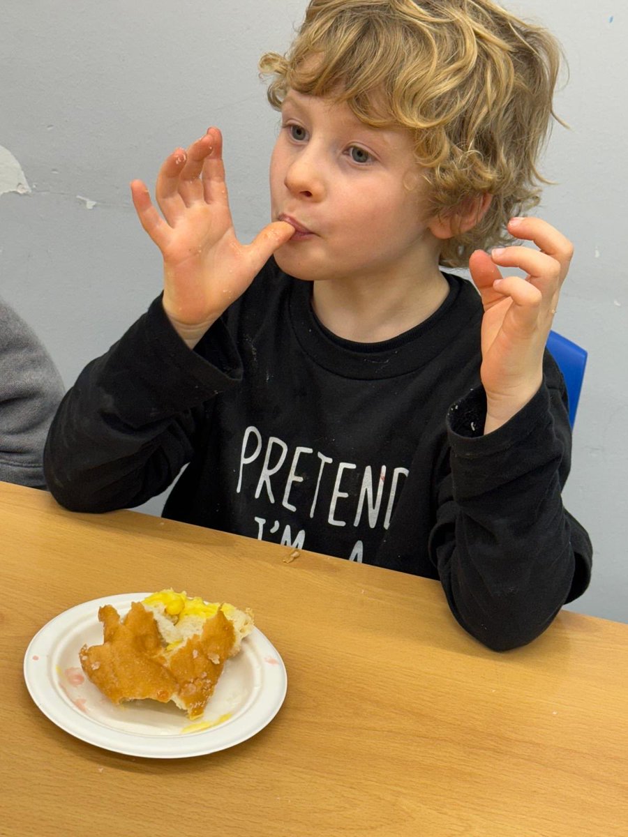 CCJuniorY2's tweet photo. #CCJYear2 popping and eating buboes! https://t.co/op3M0UjZny
