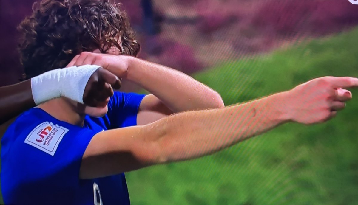 LionTimes_'s tweet photo. 🇺🇸🤣 La célébration des joueurs américains,on dirait qu’ils n’ont toujours pas digéré la défaite des U20. 😭🇲🇦 https://t.co/681dU8zO8C