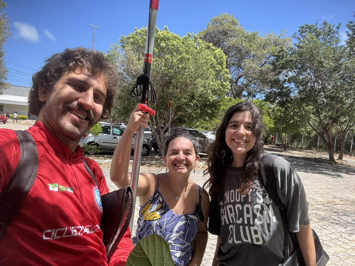 VGStaggemeier's tweet photo. Dia de campo, projeto novo :) muita coisa linda aparecendo no mato <3 https://t.co/As6TPApZZZ