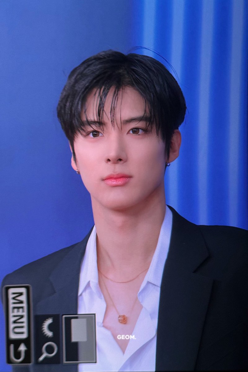 geometry_eric's tweet image. 251114

#소녕재 #손영재 #손에릭 
#에릭 #ERIC #에디
#더보이즈 #THEBOYZ