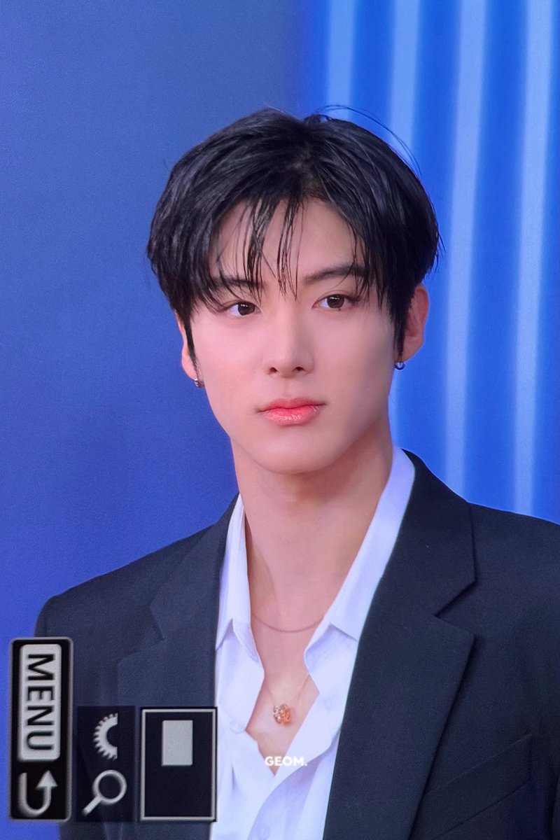 geometry_eric's tweet image. 251114

#소녕재 #손영재 #손에릭 
#에릭 #ERIC #에디
#더보이즈 #THEBOYZ