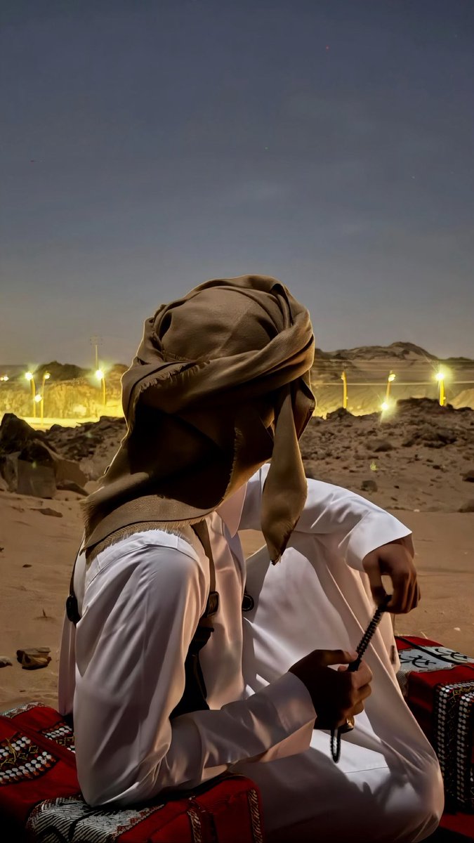 6mtt0's tweet photo. تبرير العُزلة (النفسية) 

التغافل عن ضجيج المجتمع وإزعاجه
" لذةٍ .. من ذاقها ماعاد فرّط .. فيها " https://t.co/eu9R7ervbs